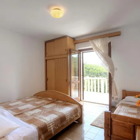 White House In The Forest Appartamento Pucisca